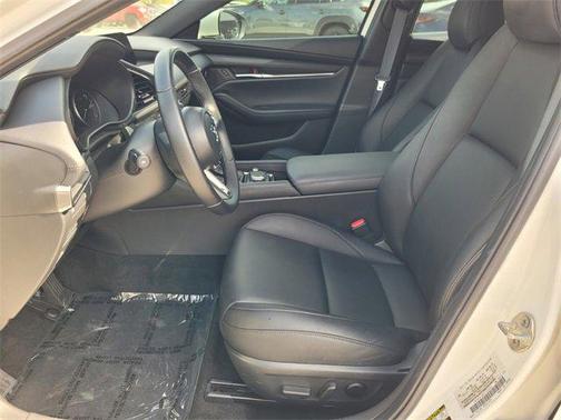 2023 Mazda Mazda3 FWD w/Preferred Package