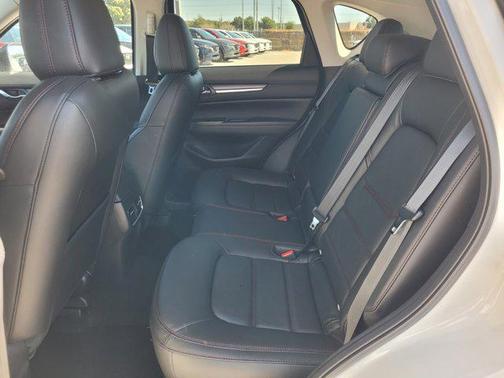 2025 Mazda CX-5 Carbon Edition