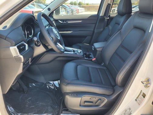 2025 Mazda CX-5 Carbon Edition