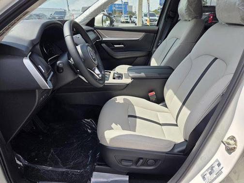 Rhodium White Premium 2026 Mazda CX-90 3.3 Turbo Preferred