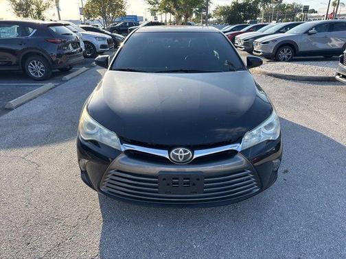 2016 Toyota Camry XLE
