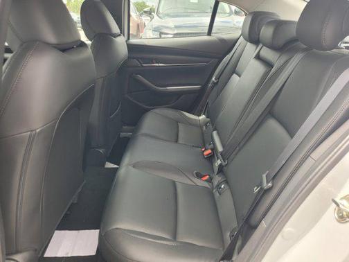 2025 Mazda Mazda3 2.5 S Select Sport