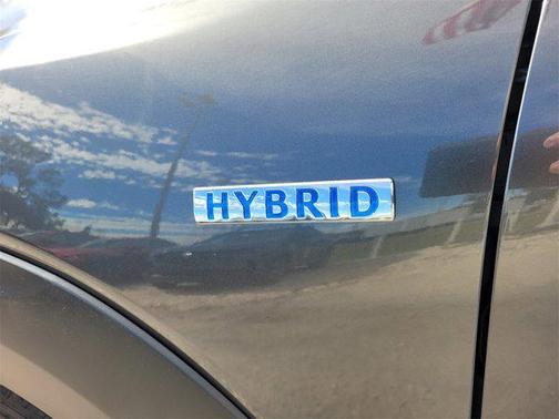 2025 Mazda CX-50 Hybrid Preferred Package