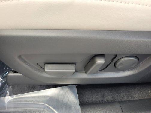 2025 Mazda CX-70 PHEV Premium Package