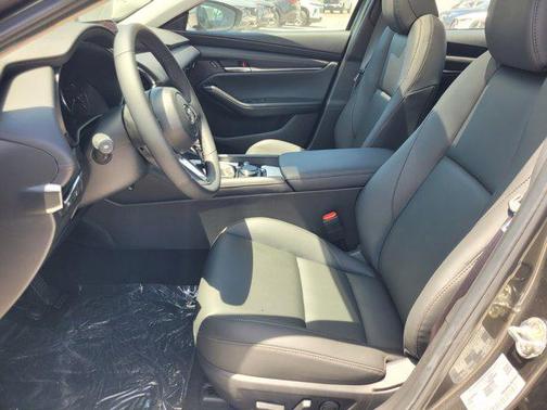 2025 Mazda Mazda3 FWD w/Preferred Package
