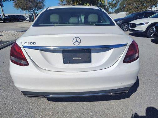 2015 Mercedes-Benz C-Class Luxury