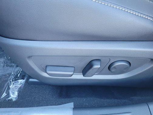 2026 Mazda CX-50 2.5 S Preferred Package