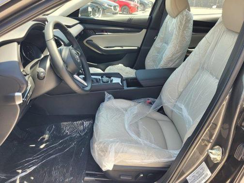 2025 Mazda Mazda3 FWD w/Preferred Package
