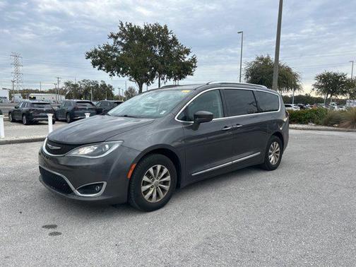 2019 Chrysler Pacifica Touring L