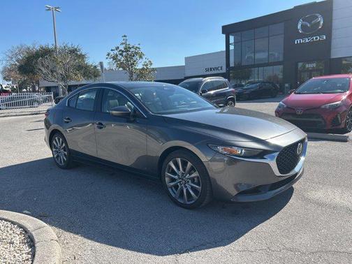 2025 Mazda Mazda3 FWD w/Preferred Package