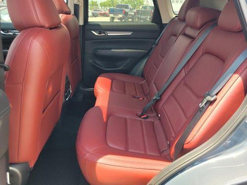 2025 Mazda CX-5 Carbon Edition