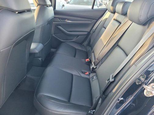 2025 Mazda Mazda3 FWD w/Preferred Package