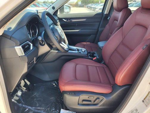 2025 Mazda CX-5 Carbon Edition