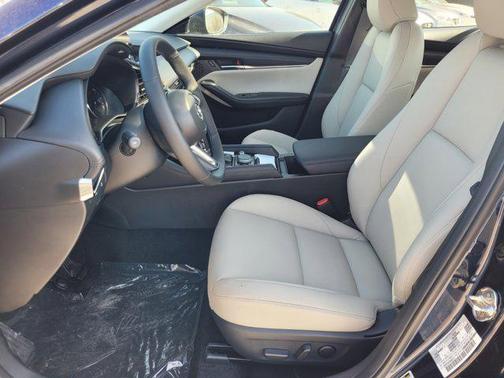 2025 Mazda Mazda3 FWD w/Preferred Package