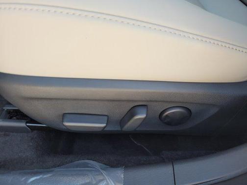 2025 Mazda Mazda3 FWD w/Preferred Package