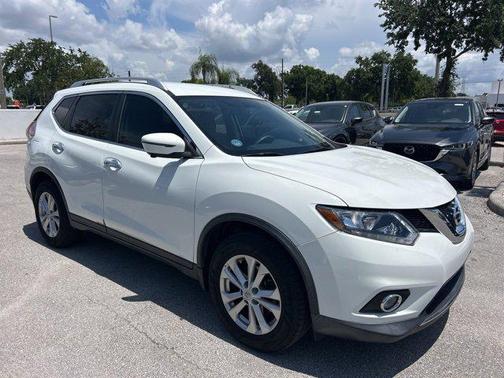 2016 Nissan Rogue SV