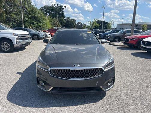2017 Kia Cadenza Premium