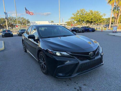 2021 Toyota Camry SE