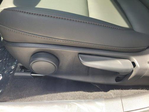 2025 Mazda Mazda3 FWD w/Select Package
