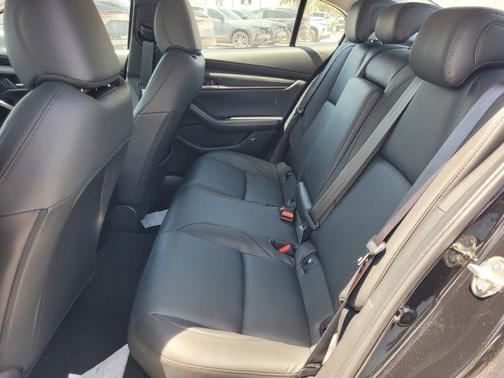 2025 Mazda Mazda3 FWD w/Select Package
