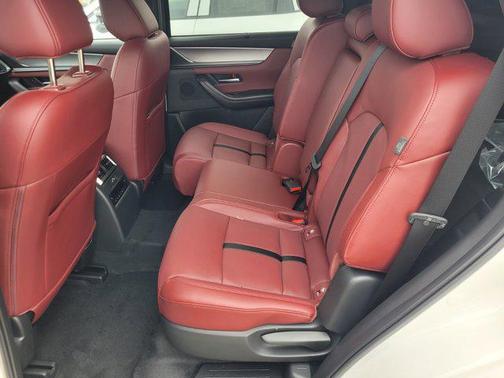 2025 Mazda CX-70 PHEV Premium Plus Package