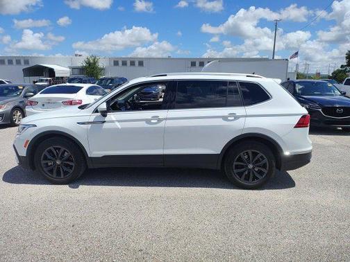 2022 Volkswagen Tiguan 2.0T SE