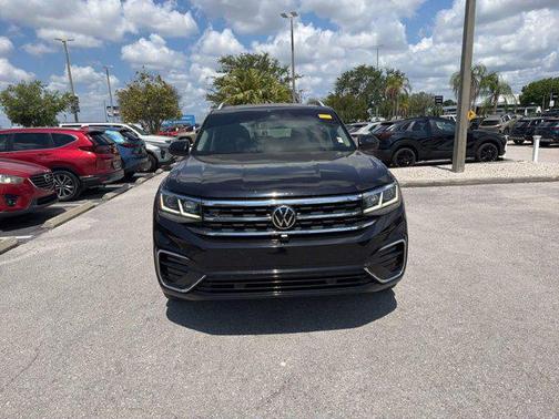 Black 2021 Volkswagen Atlas 3.6L SEL Premium