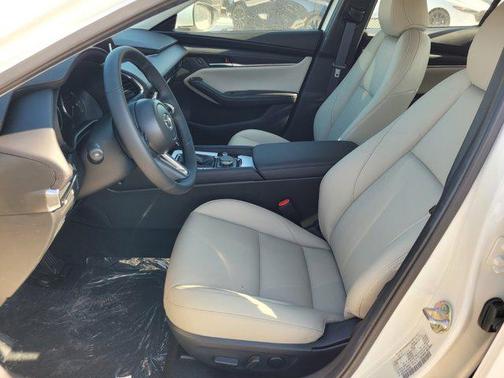 2025 Mazda Mazda3 FWD w/Preferred Package