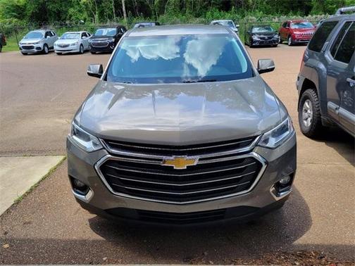 Photo 2 of 5 of 2018 Chevrolet Traverse LT Cloth