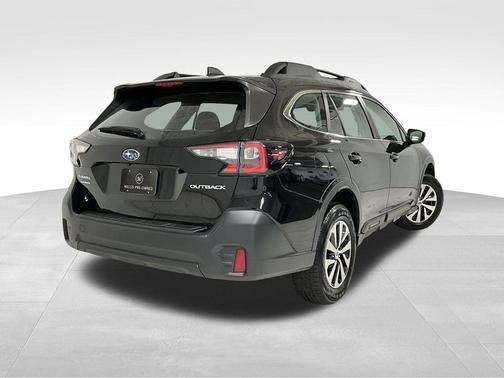 2021 Subaru Outback Base