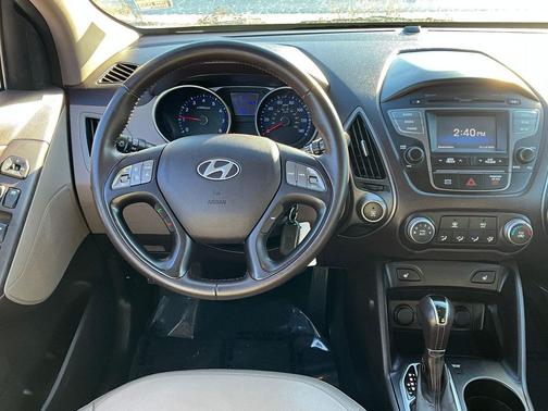 2015 Hyundai TUCSON SE