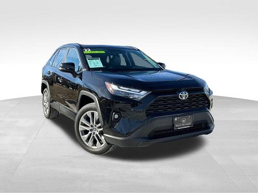 2022 Toyota RAV4 XLE Premium
