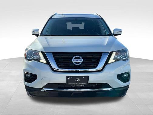 2017 Nissan Pathfinder Platinum