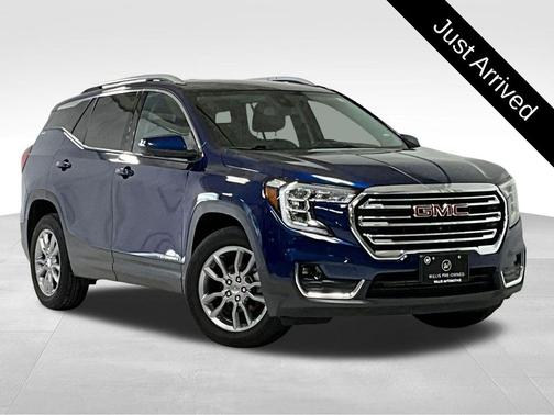 Marine Metallic 2022 GMC Terrain SLT