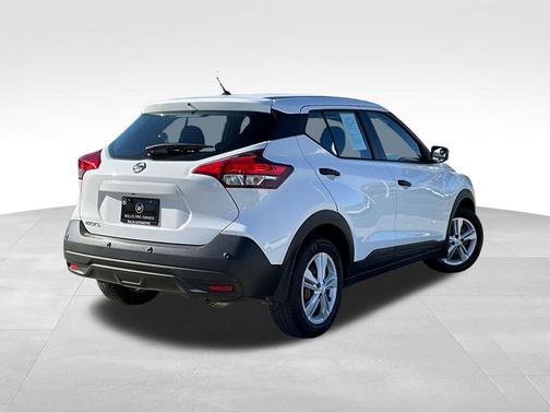 2020 Nissan Kicks S