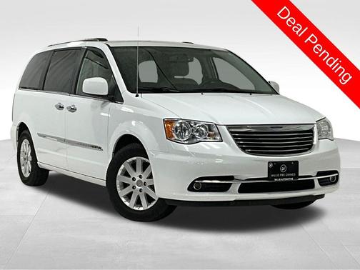 2015 Chrysler Town & Country Touring