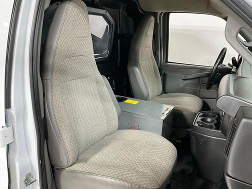 2023 GMC Savana 2500 Work Van