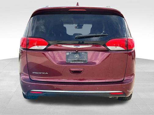 2018 Chrysler Pacifica Touring-L