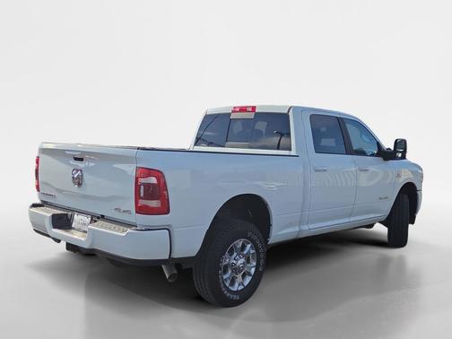 2024 RAM 2500 Laramie Crew Cab 4x4 6'4' Box