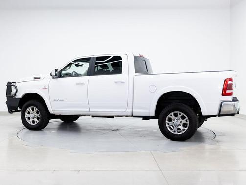 Bright White Clearcoat 2020 RAM 2500 Laramie Crew Cab 4x4 6'4' Box