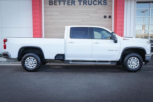 Summit White 2022 Chevrolet Silverado 3500 LT