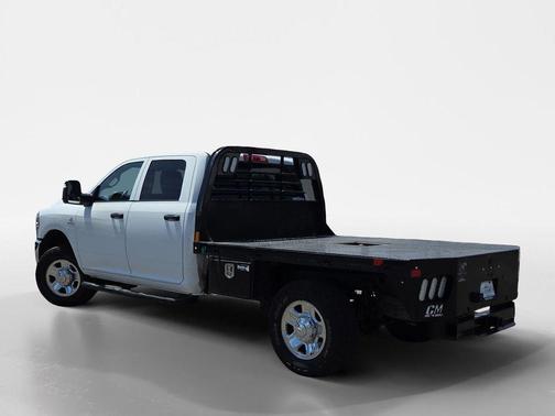 Bright White Clearcoat 2023 RAM 2500 Tradesman Crew Cab 4x4 8' Box