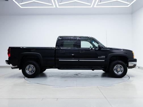 2003 Chevrolet Silverado 2500 LS H/D Crew Cab