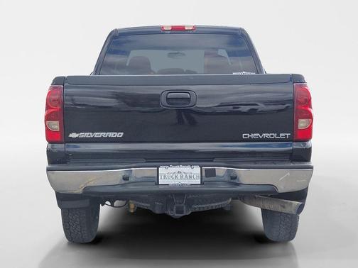 2003 Chevrolet Silverado 2500 LS H/D Crew Cab