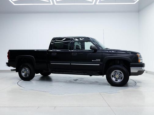 2003 Chevrolet Silverado 2500 LS H/D Crew Cab
