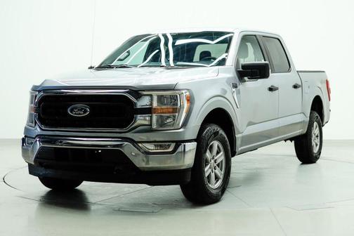 ICONIC SILVER METALLIC 2021 Ford F-150 XLT