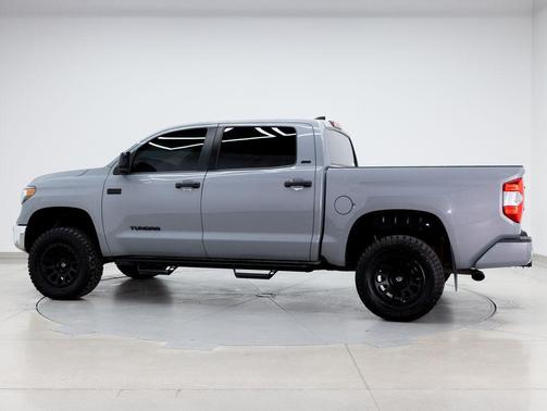 Cement 2021 Toyota Tundra SR5
