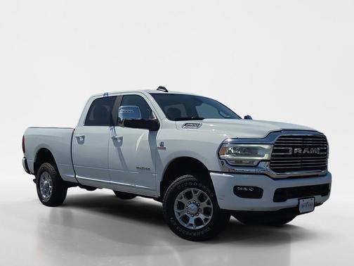 2024 RAM 2500 Laramie Crew Cab 4x4 6'4' Box