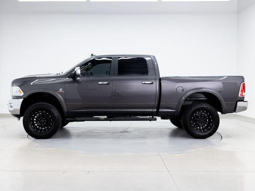 Granite Crystal Metallic Clearcoat 2018 RAM 2500 Laramie Crew Cab 4x4 6'4' Box