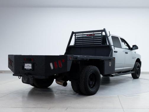 2018 RAM 3500 Tradesman Crew Cab 4x4 8' Box